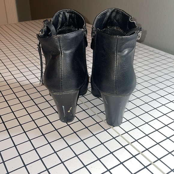 🍉 Women’s Size 8.5 Black Booties - Picture 3 of 7